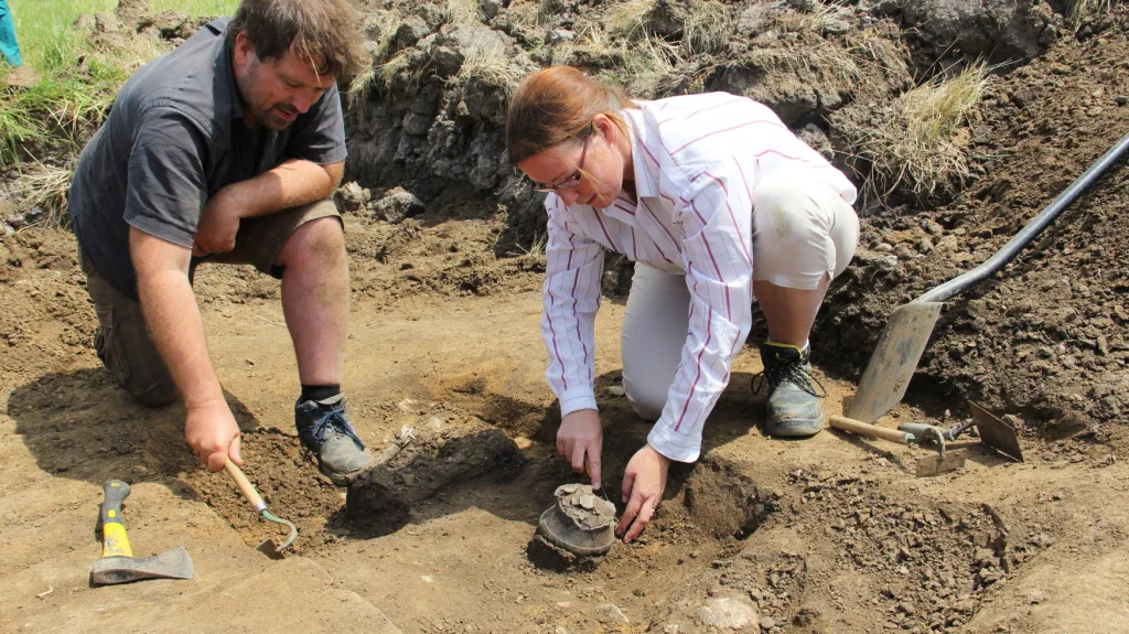 Archeologové na Mostecku