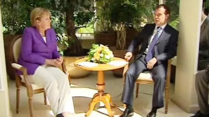 Angela Merkelová a Dmitrij Medveděv na setkání v Soči
