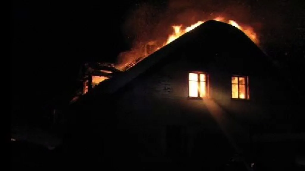 Hořící dům