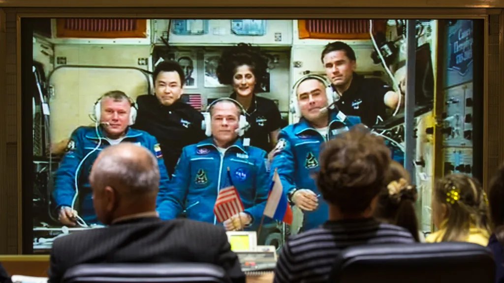 Posádka Sojuzu dorazila na ISS