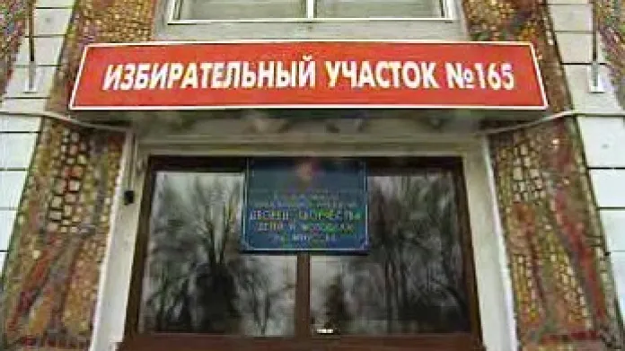 Volební místnost v Rusku
