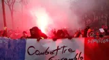Francii paralyzovala stávka a stovky demonstrací odborů