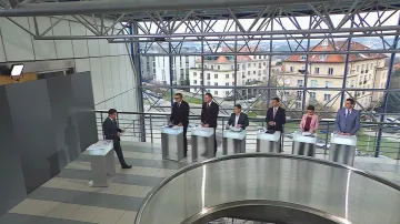 Debata ČT – Jiří Barták (Motoristé), Radim Fiala (SPD), Patrik Nacher (ANO), Jan Skopeček (ODS), Olga Richterová (Piráti), Lukáš Vlček (STAN)