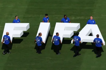 FIFA chce prodat podíl z šampionátů soukromým investorům, UEFA zvažuje bojkot