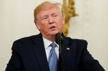 Sněmovna USA udělala krok k impeachmentu. Schválila rezoluci k vyšetřování Trumpa