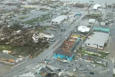 Letecké snímky odhalily zkázu na Bahamách, ostrovy hlásí další oběti hurikánu