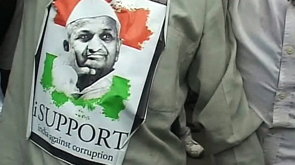 Demonstrace na podporu indického aktivisty Hazareho