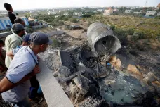 Hamas vypálil na Izrael 180 raket, odvetné nálety zabily podle úřadů v Gaze tři lidi