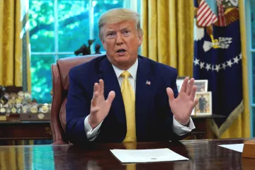 Zneužil své pravomoci a zastrašoval svědky, opřeli se demokraté do Trumpa ve vyšetřovací zprávě