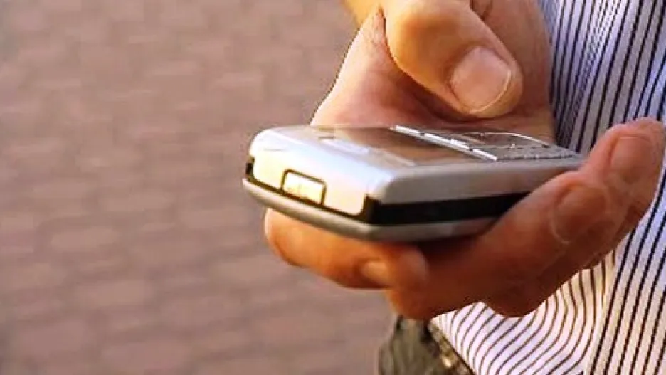 Mobilní telefon