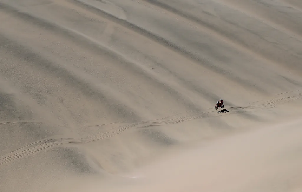 Australský tovární jezdec KTM Toby Price při Rallye Dakar