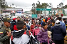 Tisíce Venezuelanů na poslední chvíli uprchly do Ekvádoru, který zpřísňuje pravidla pro migraci