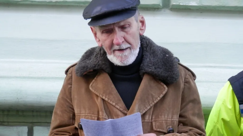 Vzpomínka na členy lounské skupiny Mapaž 5