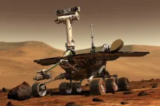 Sonda Opportunity je na Marsu už patnáct let, od prachové bouře ale mlčí