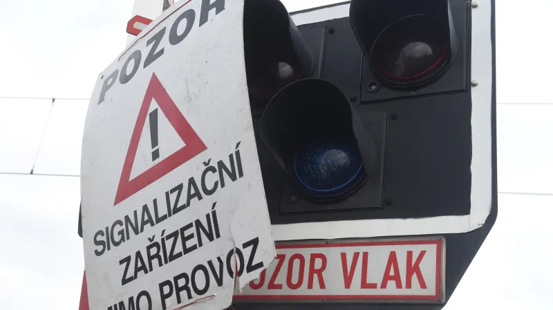 Kvůli požáru na nádraží v Bohumíně nefunguje několik přejezdů