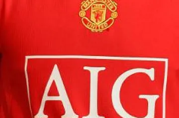 AIG zmizí z dresů fotbalistů Manchester United v květnu 2010