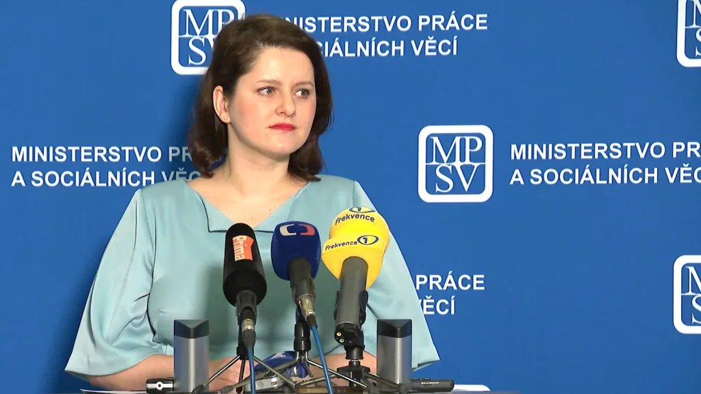 Ministryně Maláčová bude navrhovat růst penzí v průměru o 900 korun