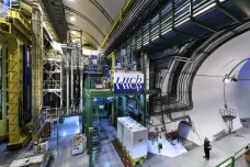Vědci z CERNu jsou na stopě objevu. Může jít o neznámou částici, nebo úplně novou základní sílu