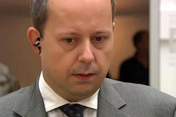 Exposlanec Šnajdr se za omluvu vzdá odškodného