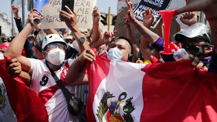 Peruánci reagují na ohlášenou rezignaci prezidenta