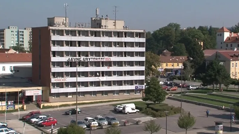 Z hotelu Dukla měla být levná ubytovna
