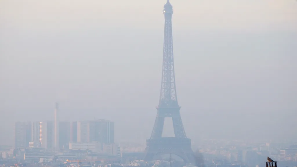 Smog v Paříži