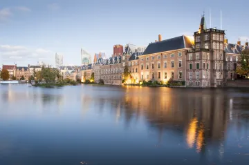 Nizozemské strany se dohodly na menšinové středopravé vládě, píší média