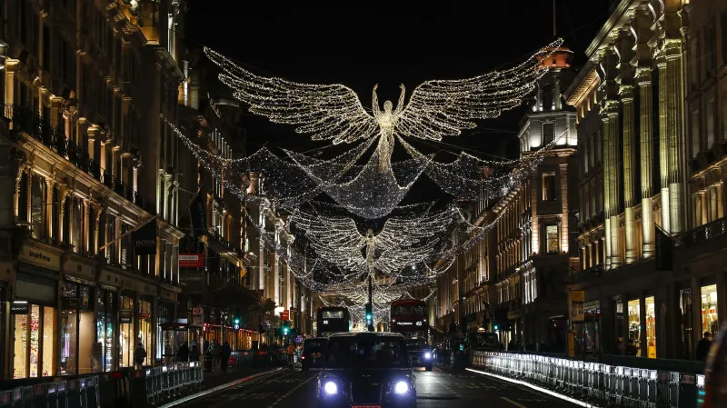 Vánoční výzdoba v Londýně
