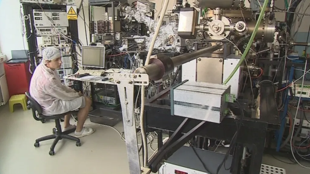 Nanovíry jsou tisíckrát menší než šířka lidského vlasu