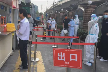 V Číně před olympiádou přibývá nakažených covidem-19