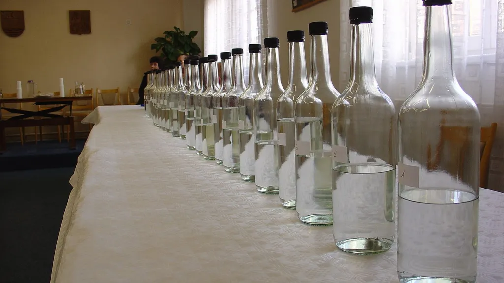 Košt domácích pálenek a koblížků - Skalice nad Svitavou
