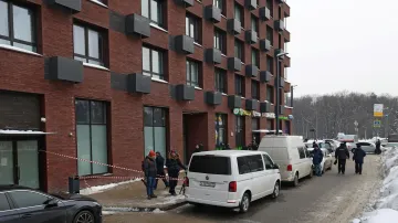 Místo, kde neznámý útočník postřelil v Moskvě zástupce šéfa ruské vojenské rozvědky GRU Vladimira Alexejeva