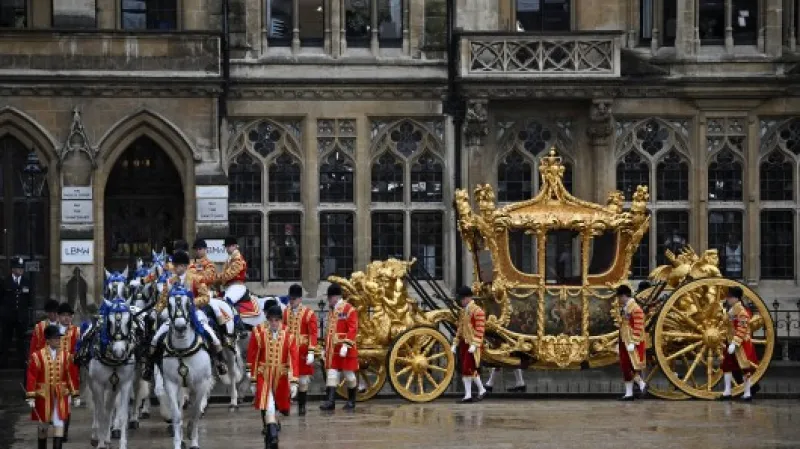 Kočár, v němž pojede královský pár zpět do Buckinghamského paláce,  Autor: Dylan Martinez,  Zdroj: Reuters
