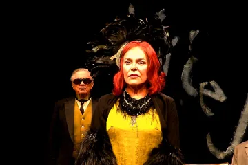 Návštěva naposled. Dagmar Havlová se loučí s vinohradským divadlem rolí staré dámy