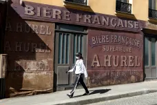 Sacré-Coeur, nacisté a koronavirus. Kousek Paříže má díky filmovým kulisám karanténu ve stylu 40. let