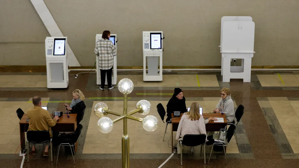 Volební místnost v Moskvě