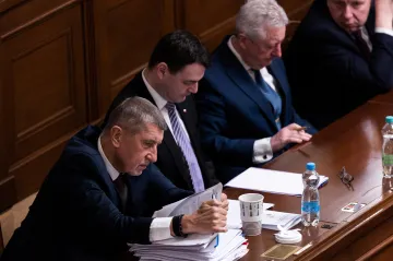 Poslance čeká projednávání sporné novely rozpočtových zákonů