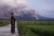 Sopka Semeru se probudila, Indonésané se evakuují