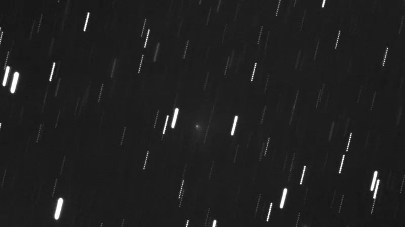 Snímek komety z velkého dánského 1,54metrového dalekohledu na Evropské jižní observatoři v Chile