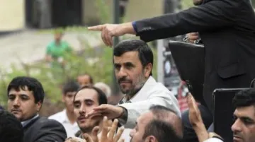 Atentát na Ahmadínežáda se údajně nekonal