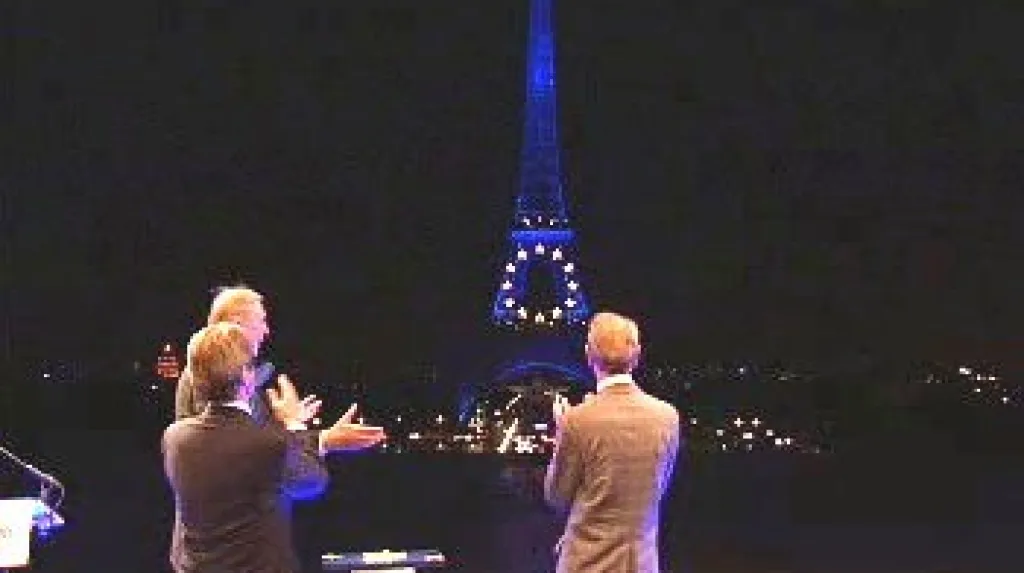 Eiffelova věž při francouzském předsednictví EU