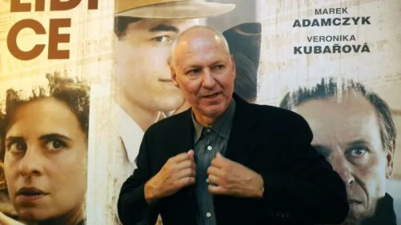 Režisér Petr Nikoleav na premiéře filmu Lidice