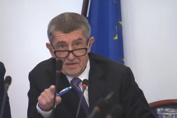 Babiš pobízí Prahu, ať zveřejní unijní audit k údajnému střetu zájmů. Proti je sama Komise