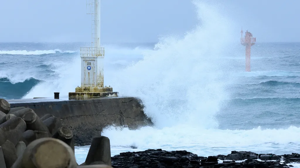 Vlny na ostrově Jeju, 9. srpna 2023