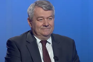 Bývalý předseda komunistů Filip se musí omluvit Milionu chvilek