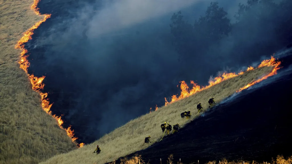 2. místo ENVIRONMENT –⁠ SINGLES: Battling the Marsh Fire