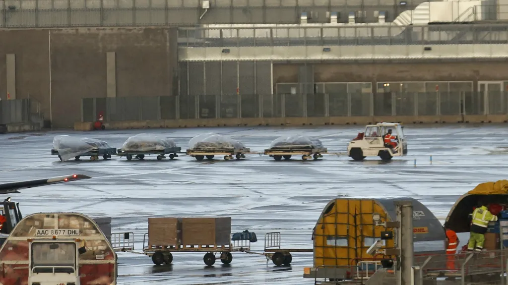 Převoz ostatků obětí nehody Germanwings