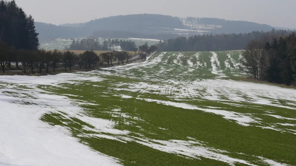 Tání sněhu na polích na Prostějovsku