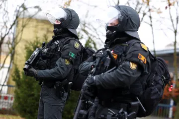 Německá policie hlásí zadržení proruské špionky a dvou podporovatelů terorismu