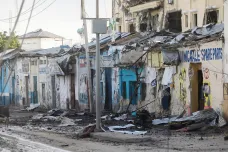 Útok na hotel v somálském Mogadišu má nejméně dvacet obětí